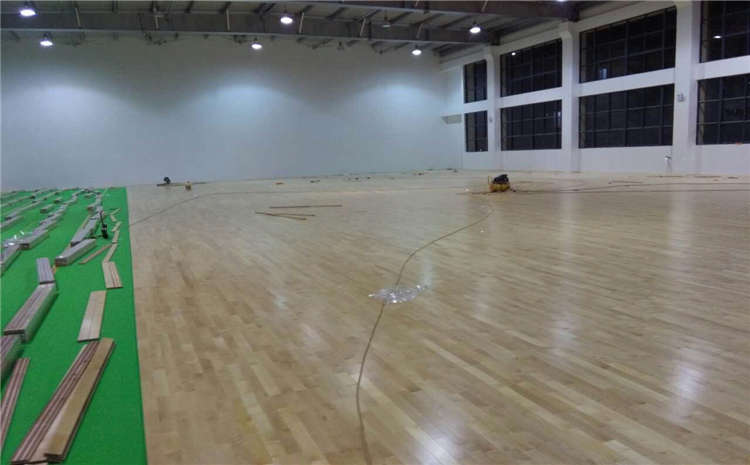 歐氏指接板運動體育地板一般多少錢？