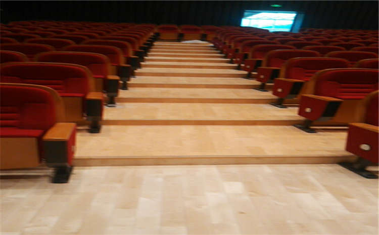 俄勒岡松舞臺運動木地板怎么保養?