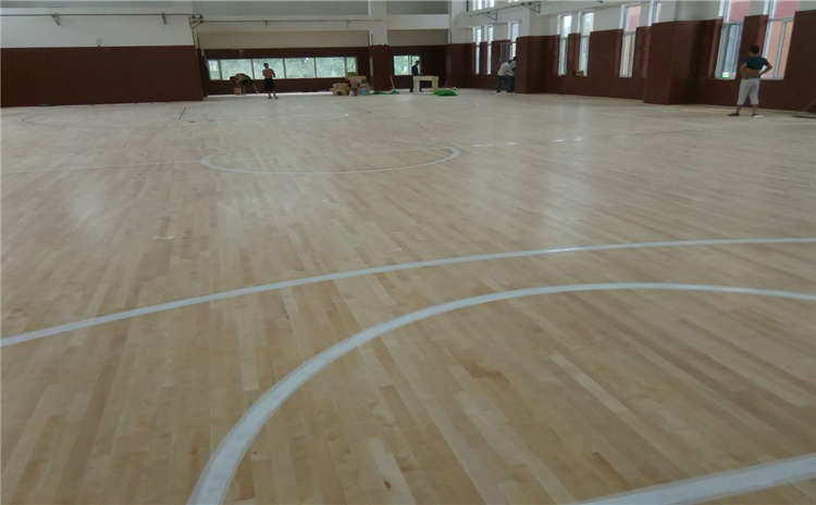 學校舞臺實木地板造價是的多少?