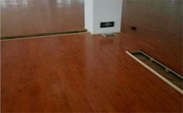 22厚運(yùn)動(dòng)體育地板哪個(gè)品牌好?