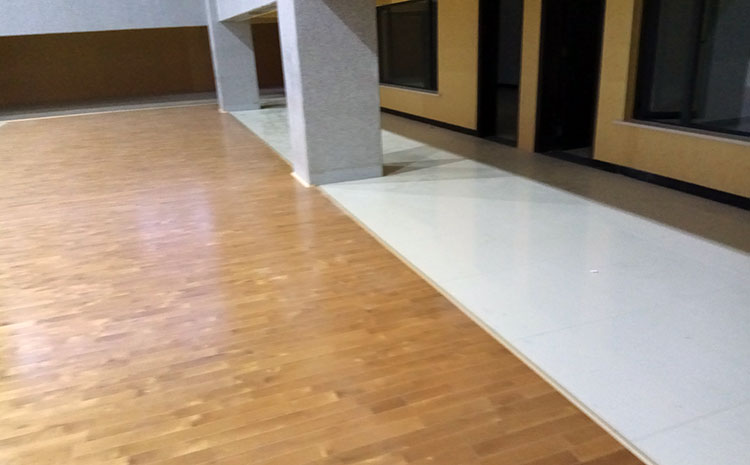 溫州運(yùn)動實(shí)木地板定做價(jià)格